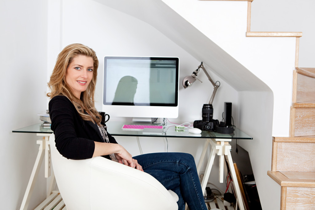 woman in her home office
