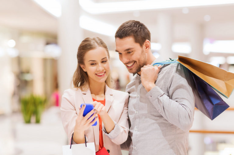 couple shopping